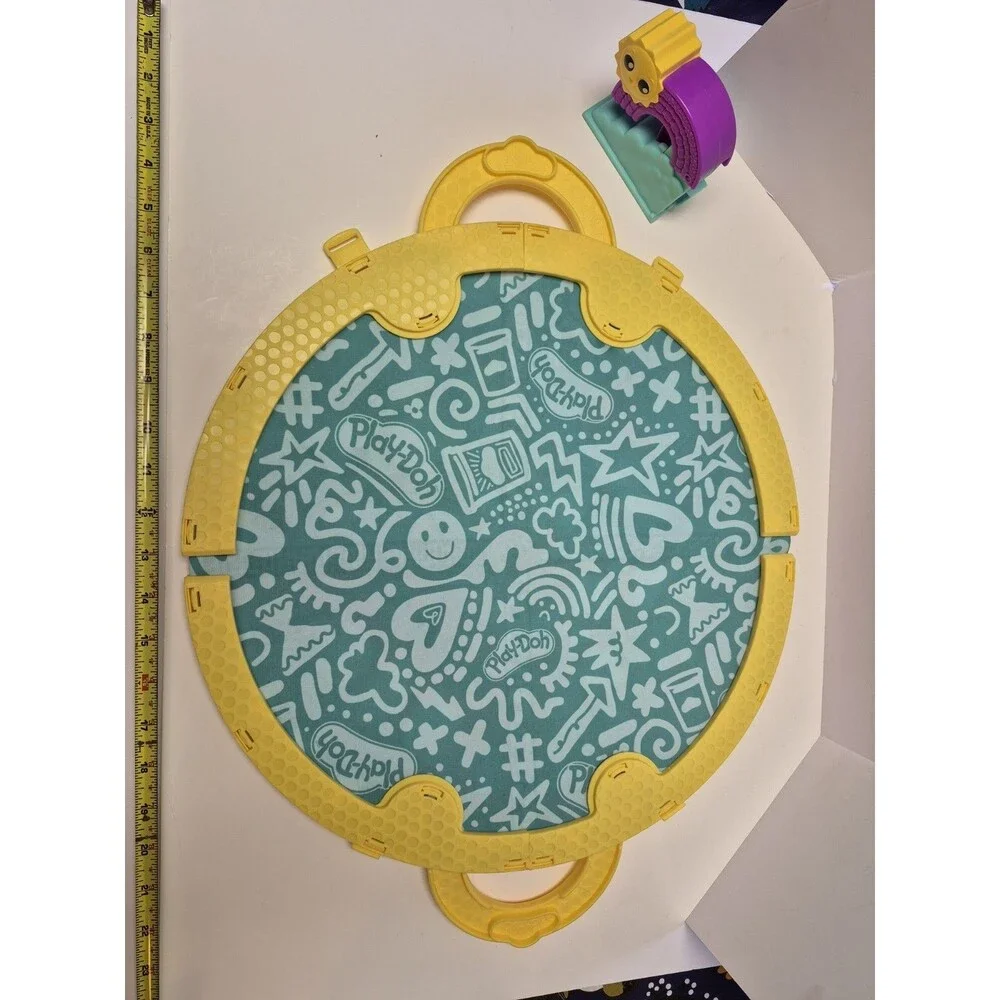 Play-Doh Fold & Go Playmat used Preschool Toy Travel Carry